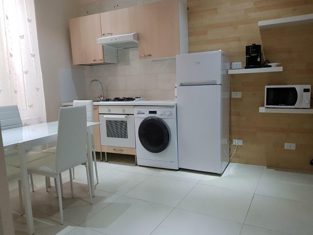 הוילה Napoli Royal Flats מראה חיצוני תמונה